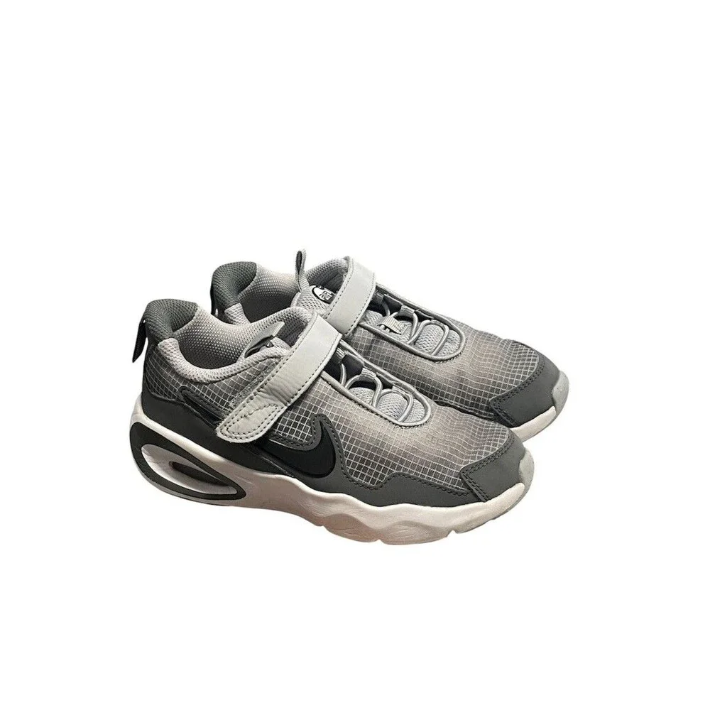 Nike Air Max Nova  Sz 13.5 Boys Girl